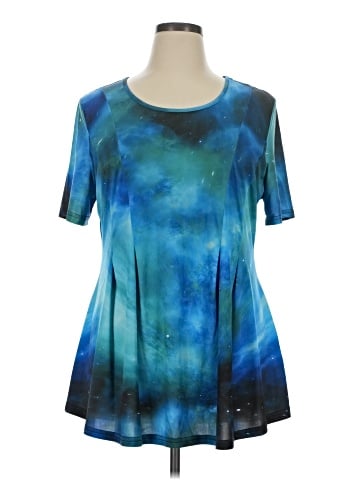 Lily by Firmiana Short Sleeve T-Shirt (view 1)