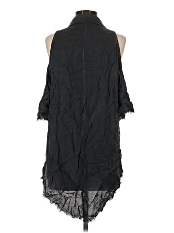 Umgee Sleeveless Button-Down Shirt (view 2)