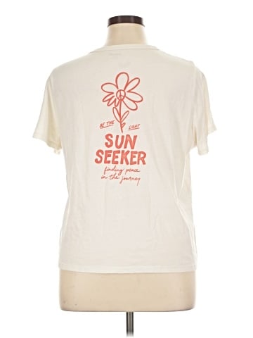 Old Navy Short Sleeve T-Shirt (view 2)