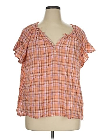 Max Studio Short Sleeve T-Shirt (view 1)