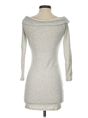 Monrow 3/4 Sleeve Top (view 2)