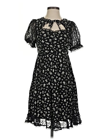 Hot Topic Casual Dress (view 1)
