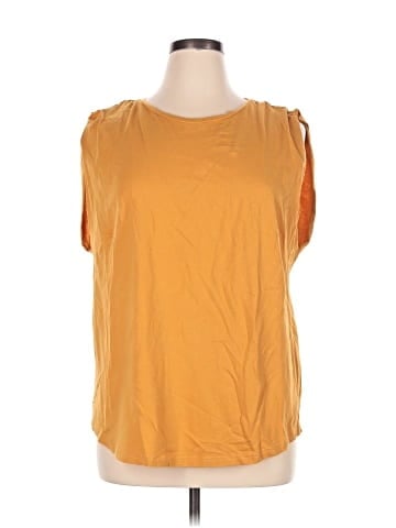 City Chic Sleeveless T-Shirt (view 1)