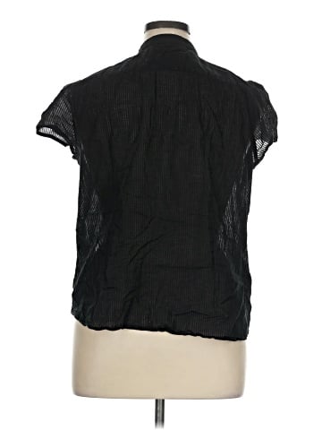 Daisy Fuentes Short Sleeve Blouse (view 2)