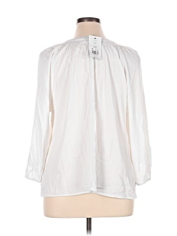 Crown & Ivy 3/4 Sleeve Blouse (view 2)