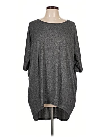 Lularoe 3/4 Sleeve T-Shirt (view 1)