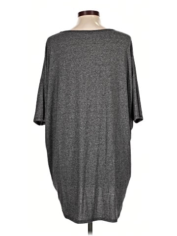 Lularoe 3/4 Sleeve T-Shirt (view 2)