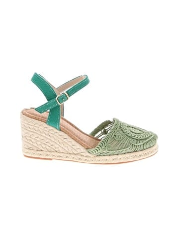 Unbranded Wedges (view 1)