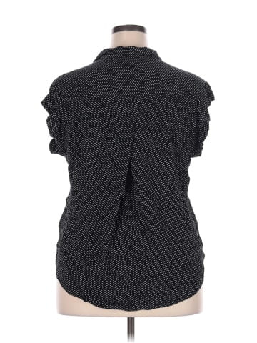 Jachs Girlfriend Sleeveless Button-Down Shirt (view 2)