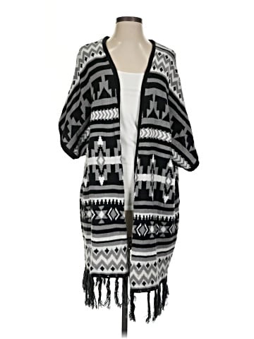 Massini Poncho (view 1)