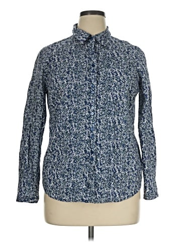 Liz Claiborne Long Sleeve Button-Down Shirt (view 1)