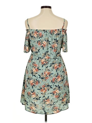 Due Time Maternity Casual Dress (view 2)