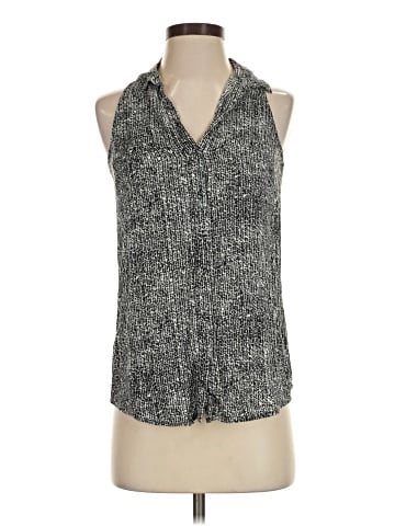 Bella Luxx Sleeveless Button-Down Shirt (view 1)