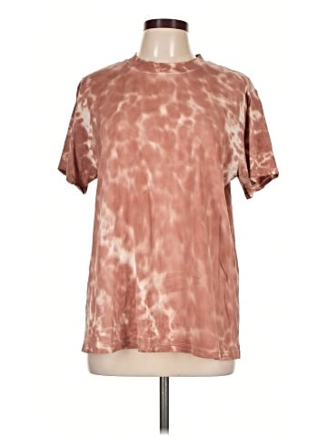Lululemon Athletica Short Sleeve T-Shirt (view 1)