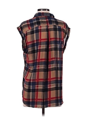 Under Skies Sleeveless Button-Down Shirt (view 2)