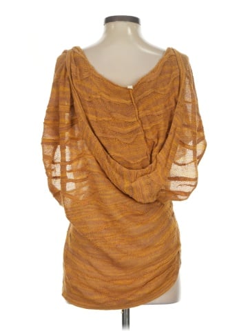 Moth Short Sleeve Top (view 2)