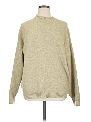 Uniqlo Turtleneck Sweater (view 1)