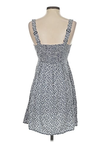 Old Navy Casual Dress (view 2)