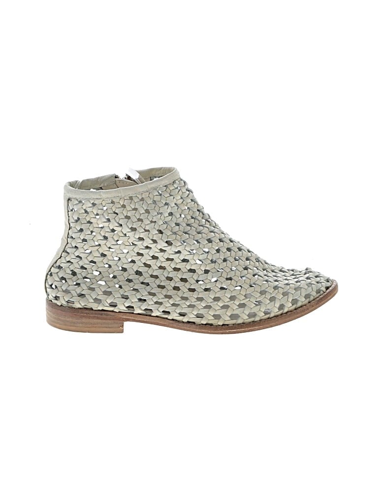 Pre-owned Free People Ankle Boots In Silver