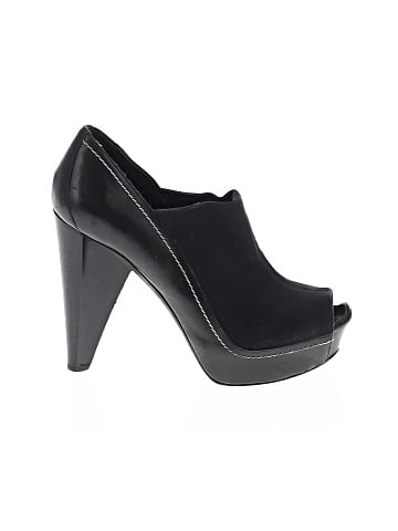 Donald J Pliner Heels (view 1)
