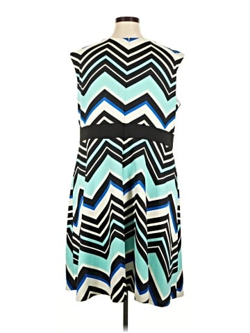 Sandra Darren Casual Dress (view 2)