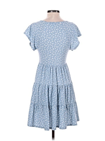 Urban Outfitters Casual Dress (view 2)