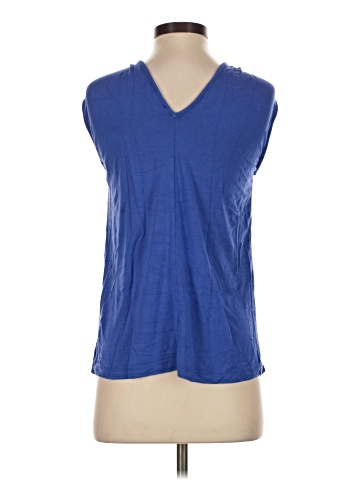 Amour Vert Sleeveless Blouse (view 2)