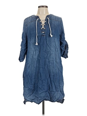 Chelsea & Theodore Casual Dress (view 1)