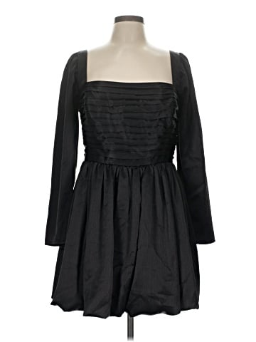 Abercrombie & Fitch Cocktail Dress (view 1)