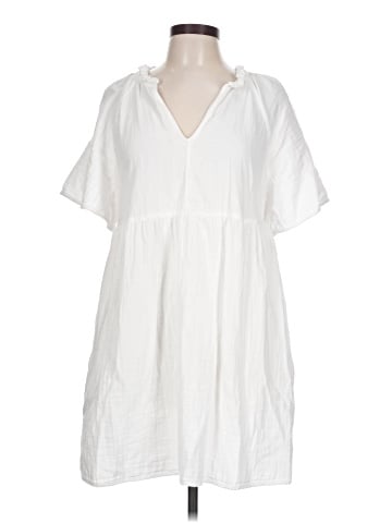 Old Navy Casual Dress (view 1)