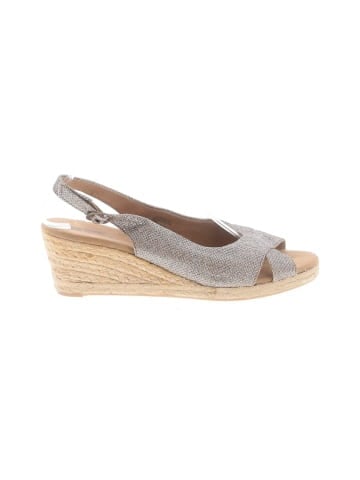 White Mountain Wedges (view 1)