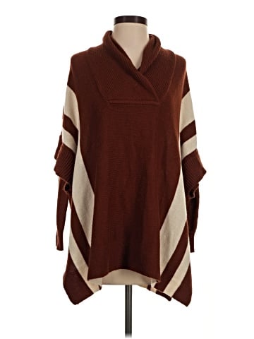 Alya Poncho (view 1)