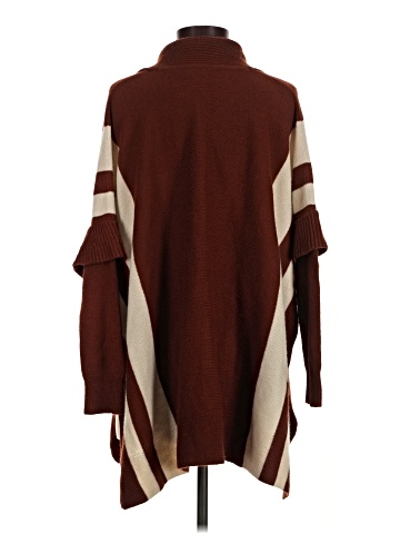 Alya Poncho (view 2)