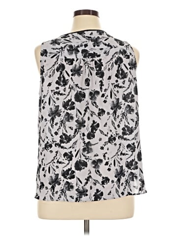 Elle Sleeveless Blouse (view 2)