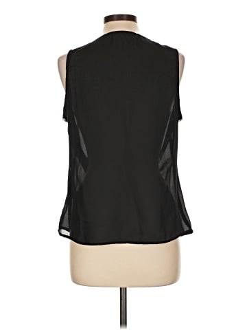 Lulumari Sleeveless Blouse (view 2)