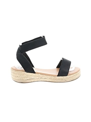 Wonder Nation Sandals (view 1)