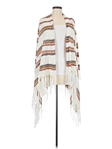 Escio Poncho (view 1)