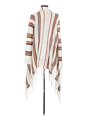 Escio Poncho (view 2)