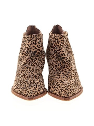 Dolce Vita Ankle Boots (view 2)