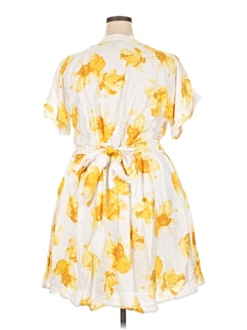 Simply Vera Vera Wang Casual Dress (view 2)