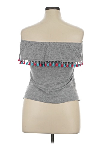 Red Camel Short Sleeve Top (view 2)