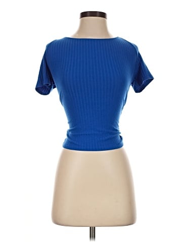 MNG Basics Short Sleeve T-Shirt (view 1)