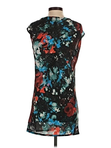 BB Dakota Sleeveless Blouse (view 2)