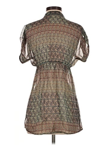 Quintessential Short Sleeve Blouse (view 2)