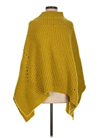 Coco + Carmen Poncho (view 1)