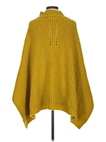 Coco + Carmen Poncho (view 2)