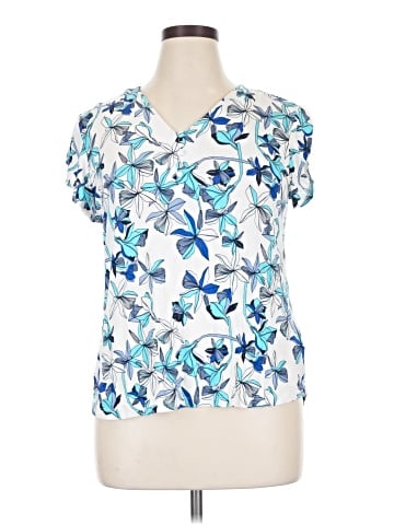 Liz Claiborne Short Sleeve T-Shirt (view 1)