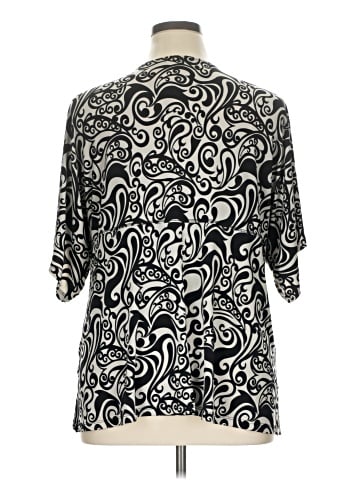 Cha Cha Vente Short Sleeve Blouse (view 2)