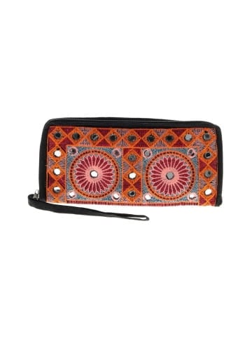 Unbranded Wristlet (view 1)