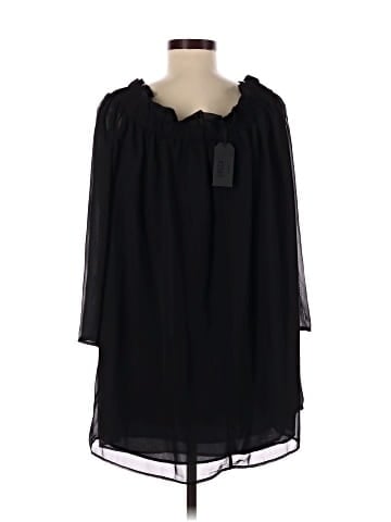 LUCCA 3/4 Sleeve Blouse (view 2)